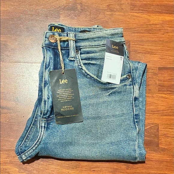 NEW!! - Picture 4 of 5